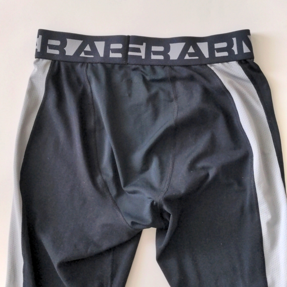 EUC Men's UNDER ARMOUR ColdGear  Compression Leggings - Size Small - Picture 7 of 11